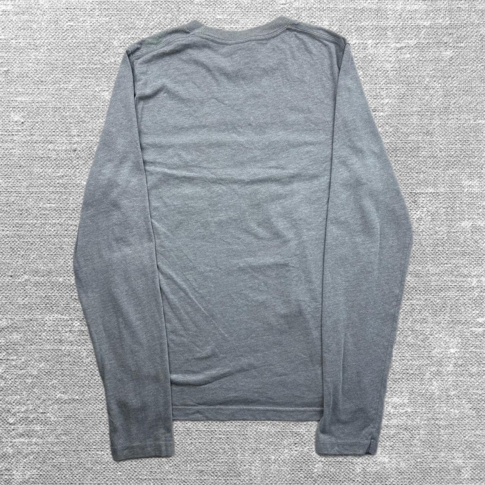 Vintage Y2K Hollister Multi Layer Embroidered Long Sleeve Surfing Tee Grey M - Picture 7 of 7